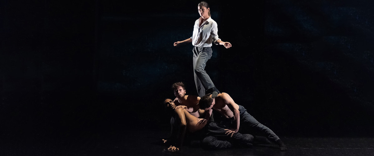 Bemutató - Ha a világ enyém lenne / Raza Hammadi: PAPRIKA